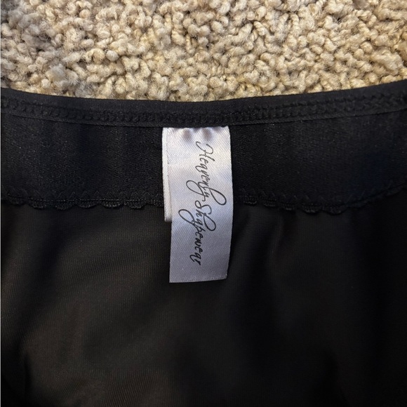 Heavenly Shapewear Firm Control Black Slip | Size: Medium - Picture 5 of 8